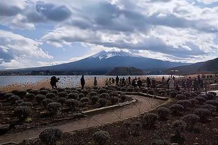 「直播吧在现场」足协杯现场！厦门球迷为主队鹭建天成助威